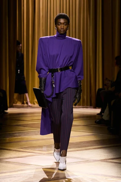 Look 2